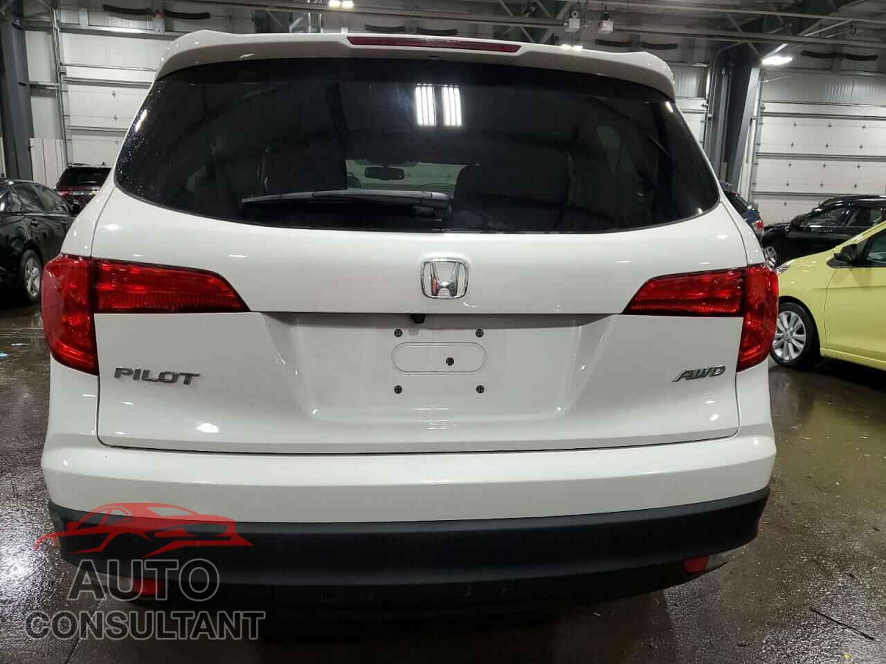 HONDA PILOT 2017 - 5FNYF6H50HB087061