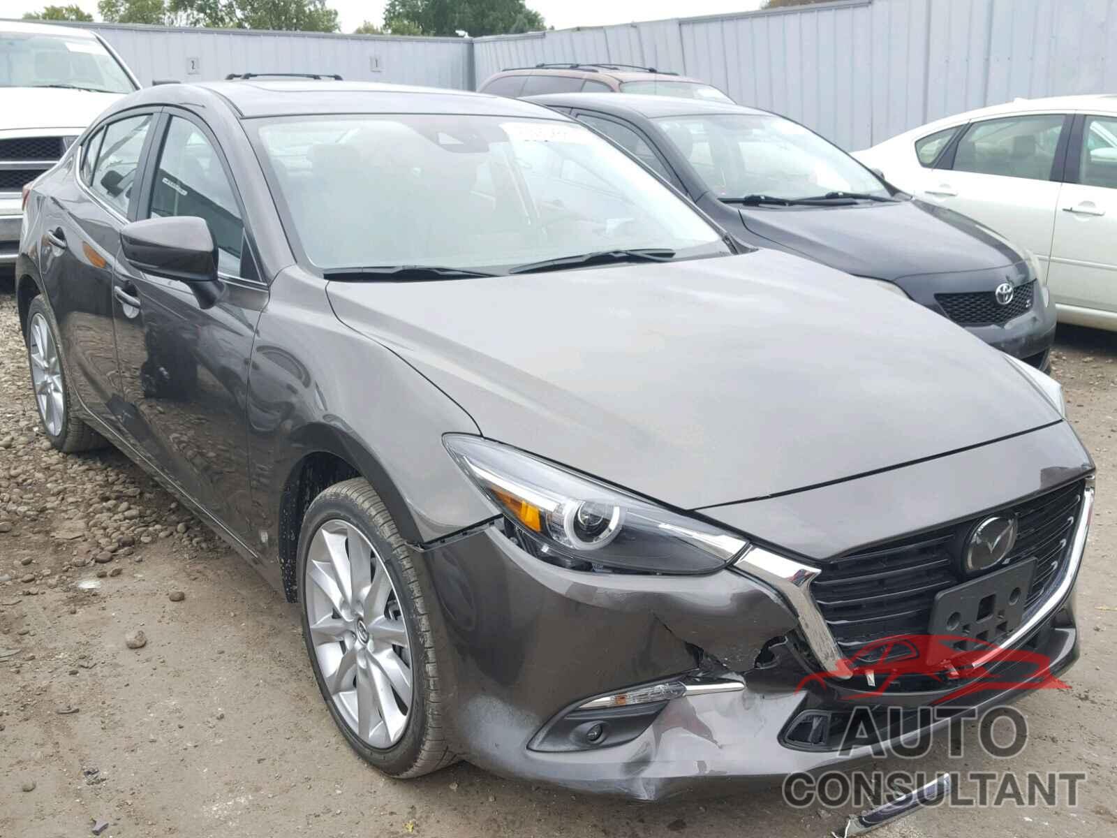 MAZDA 3 2017 - 3MZBN1W35HM136910