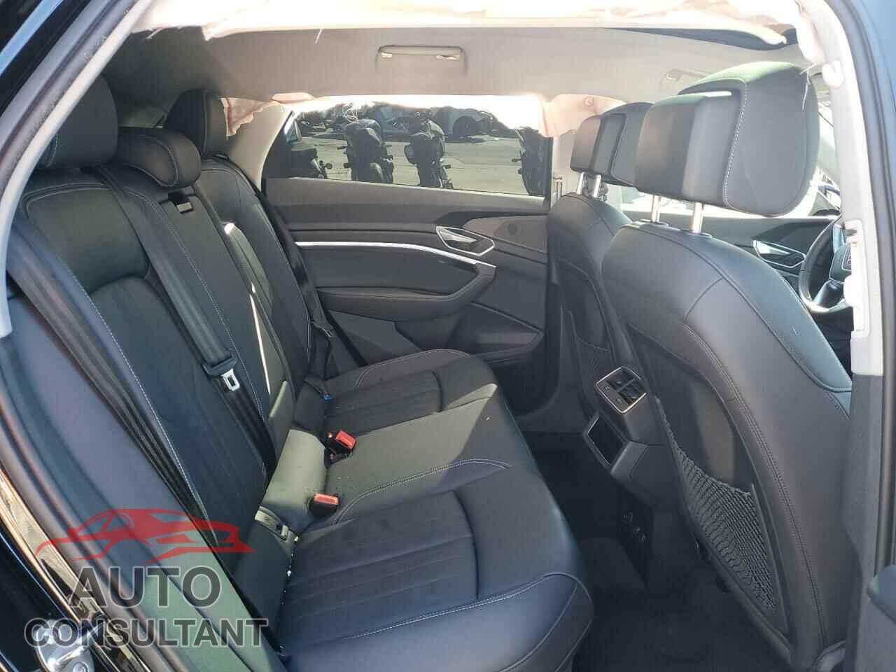 AUDI E-TRON 2021 - WA1AAAGEXMB040941