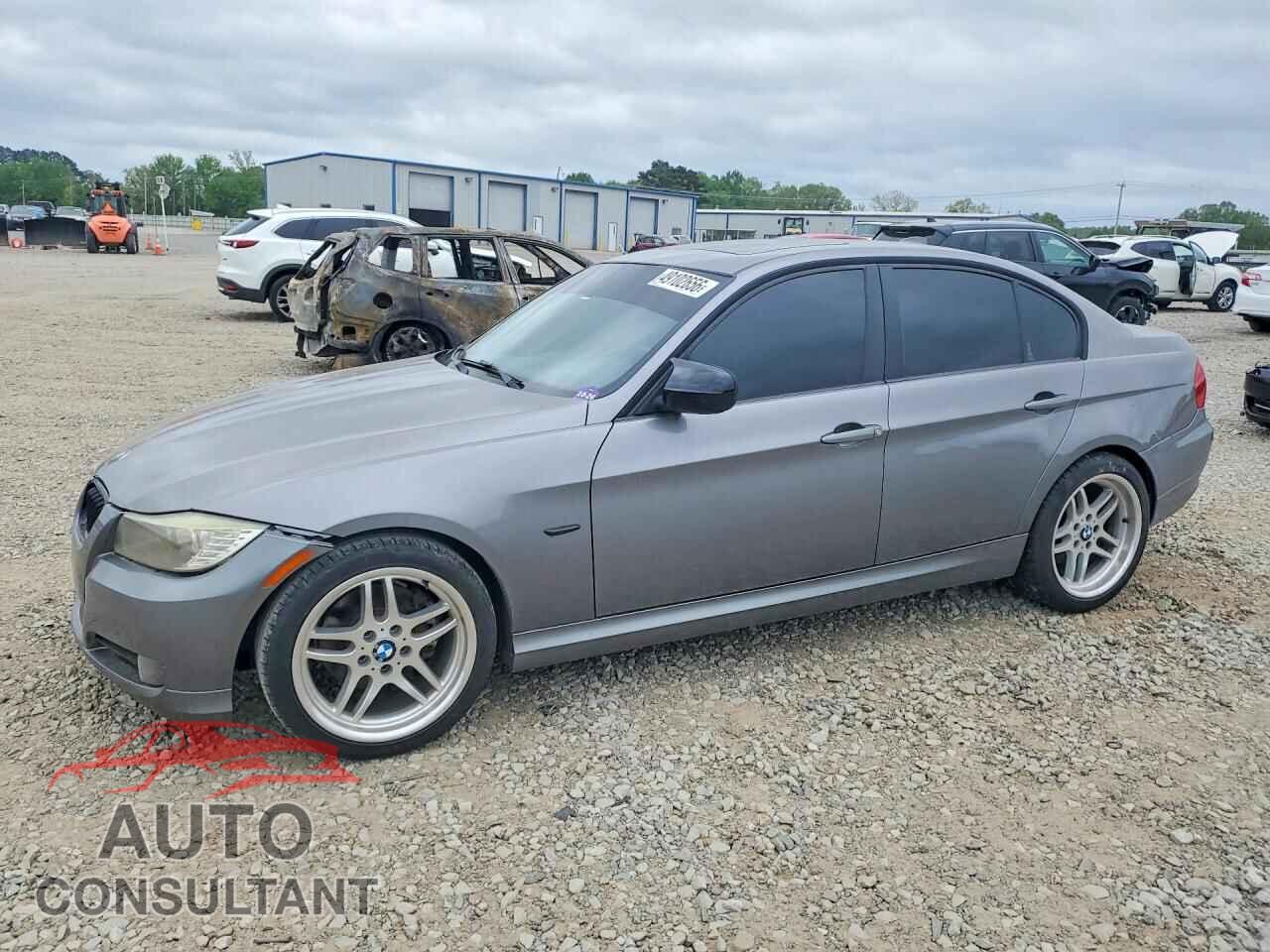 BMW 3 SERIES 2011 - WBAPH7C52BE675813