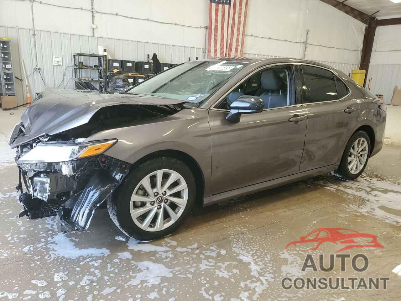 TOYOTA CAMRY 2022 - 4T1C11AK7NU055282