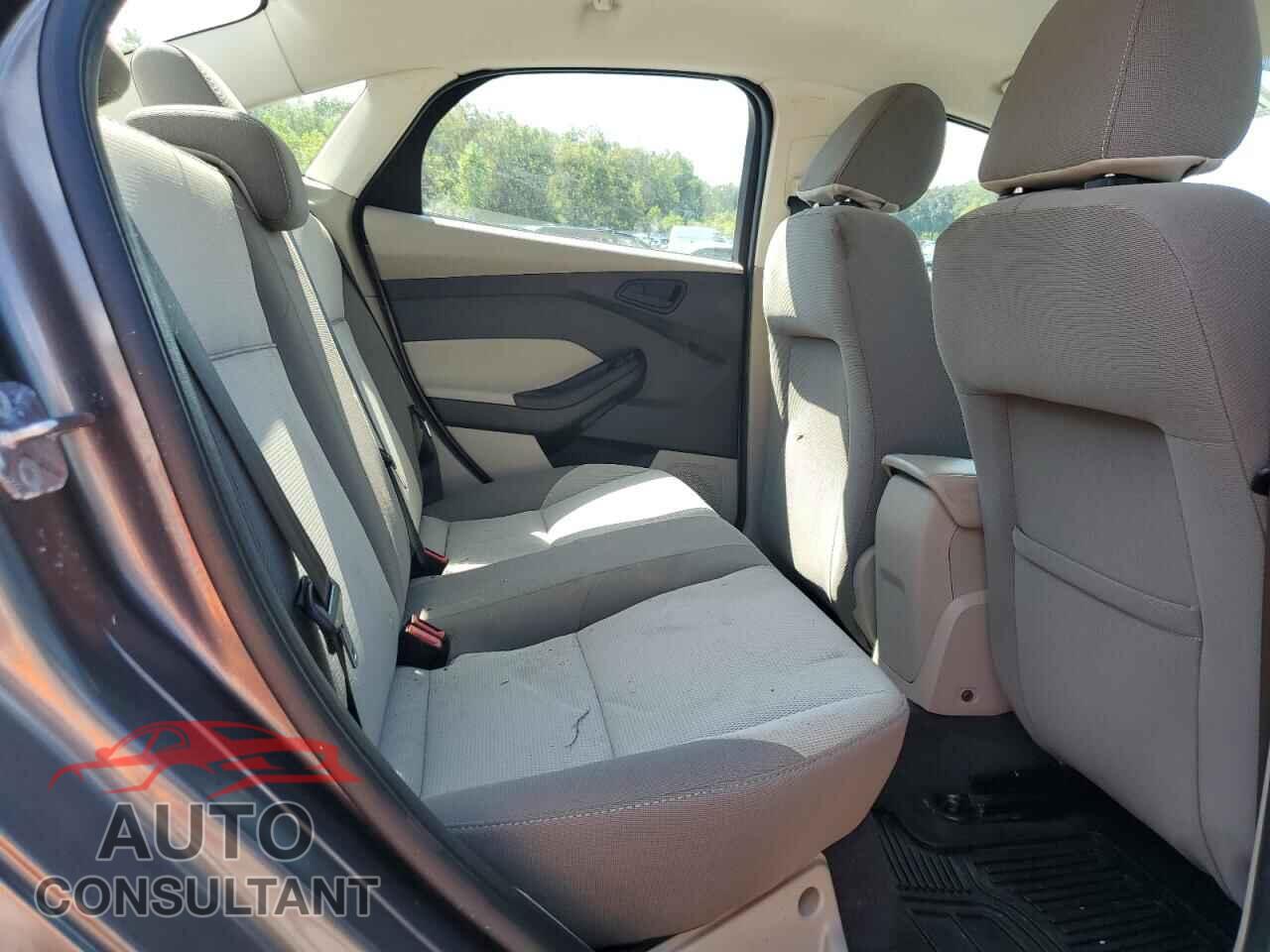 FORD FOCUS 2012 - 1FAHP3F24CL461204