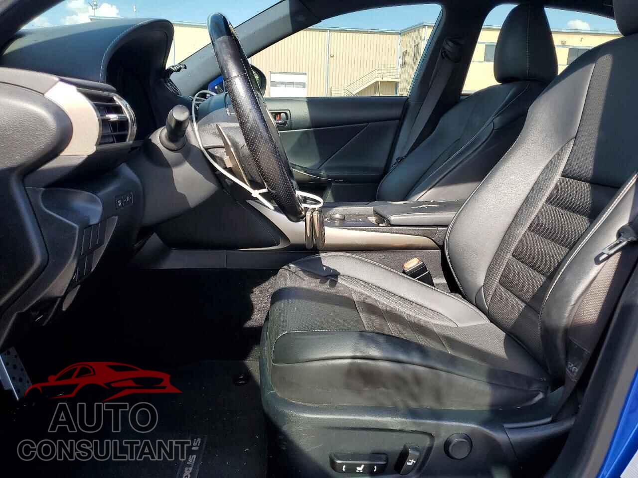LEXUS IS 2016 - JTHBA1D23G5016714