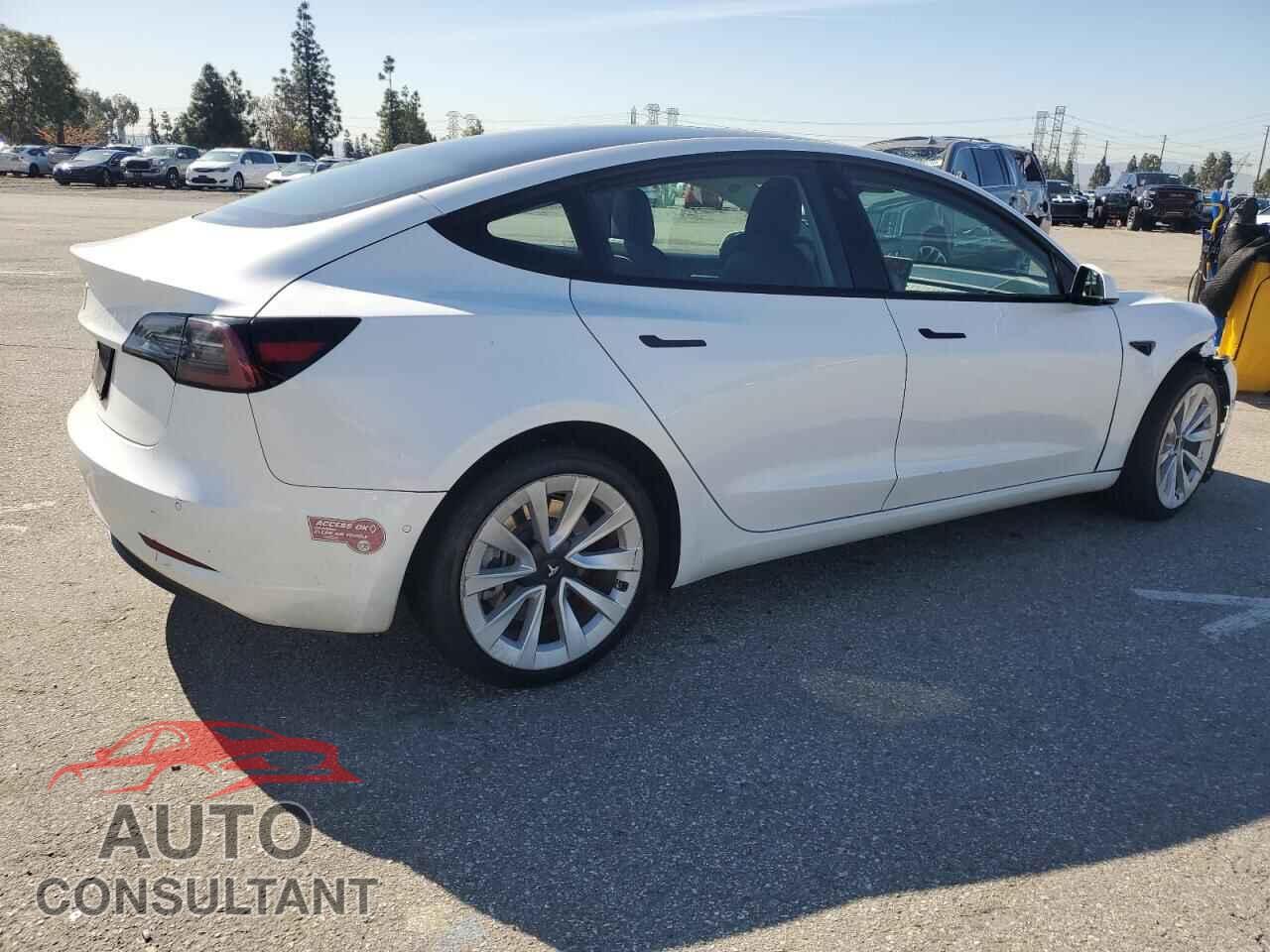 TESLA MODEL 3 2022 - 5YJ3E1EA0NF144372
