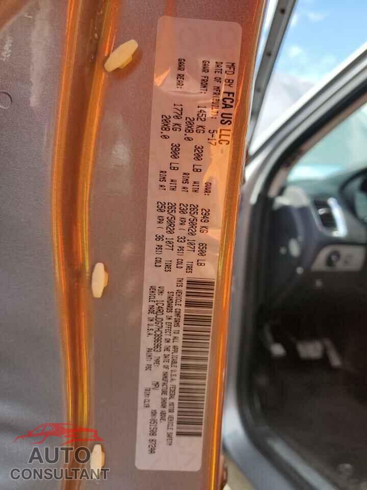 DODGE DURANGO 2017 - 1C4RDJDG7HC896963