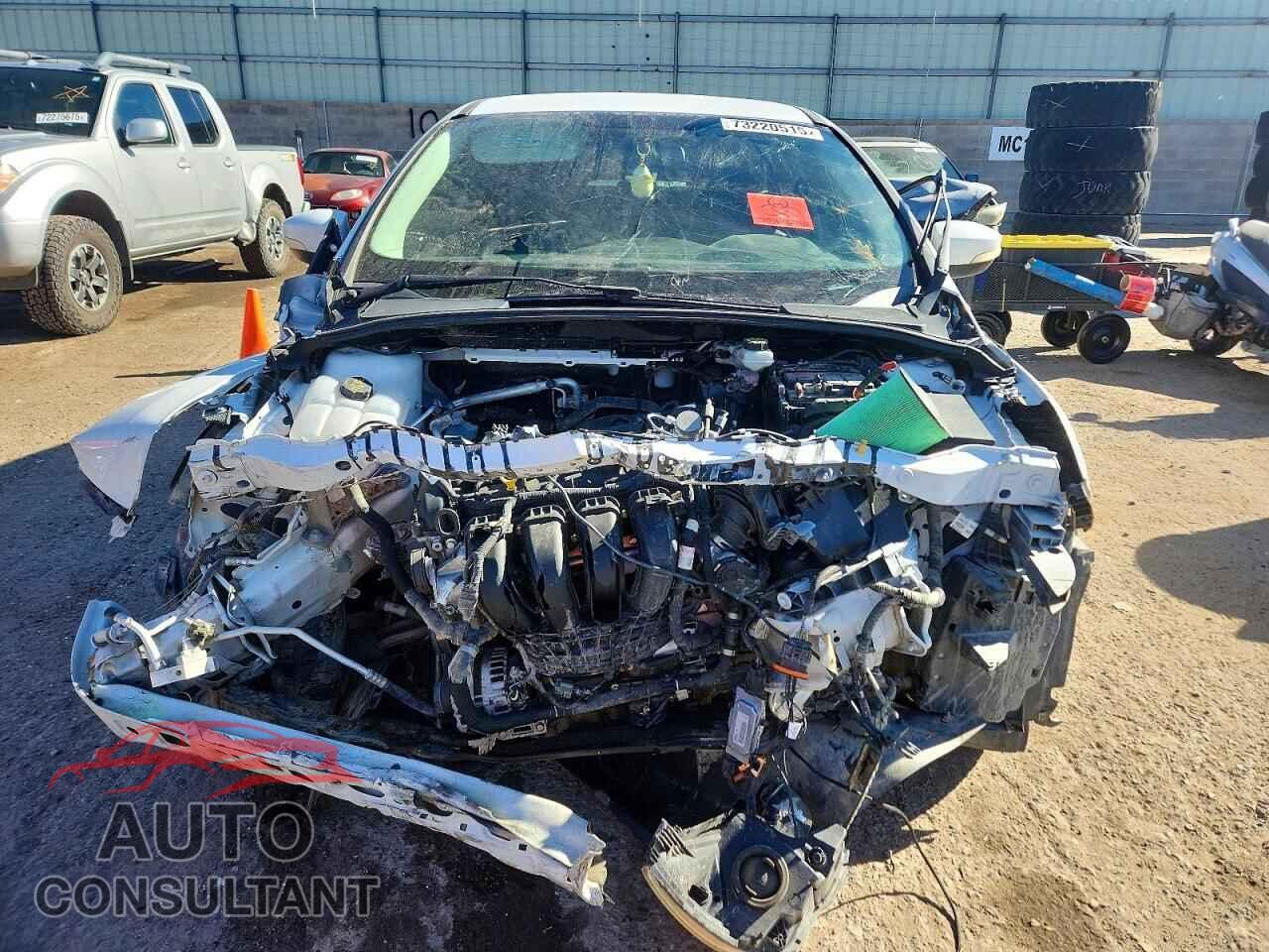 FORD FOCUS 2017 - 1FADP3F20HL320152