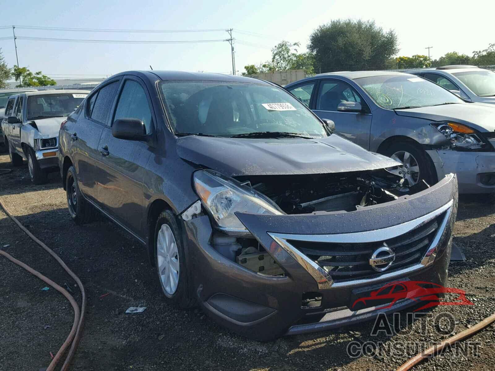 NISSAN VERSA 2015 - 3N1CN7AP3FL940858