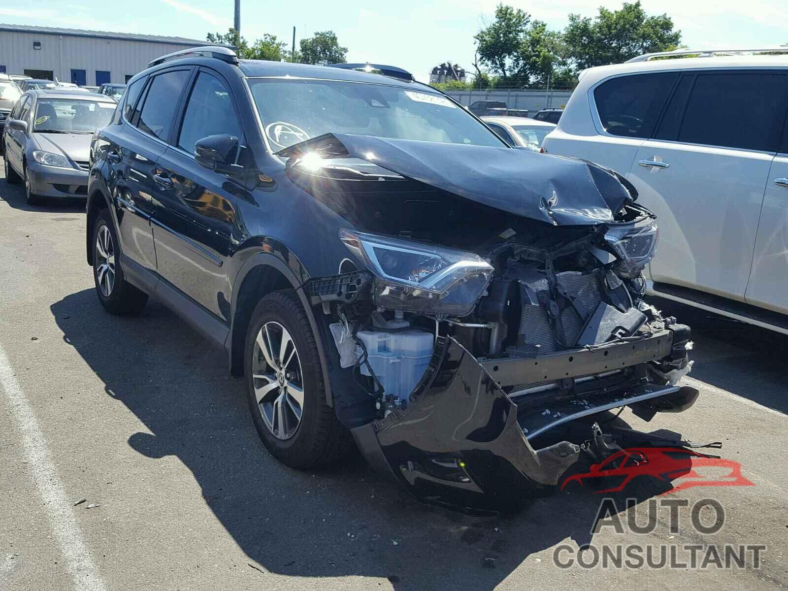 TOYOTA RAV4 XLE 2017 - 2T3RFREV9HW661628