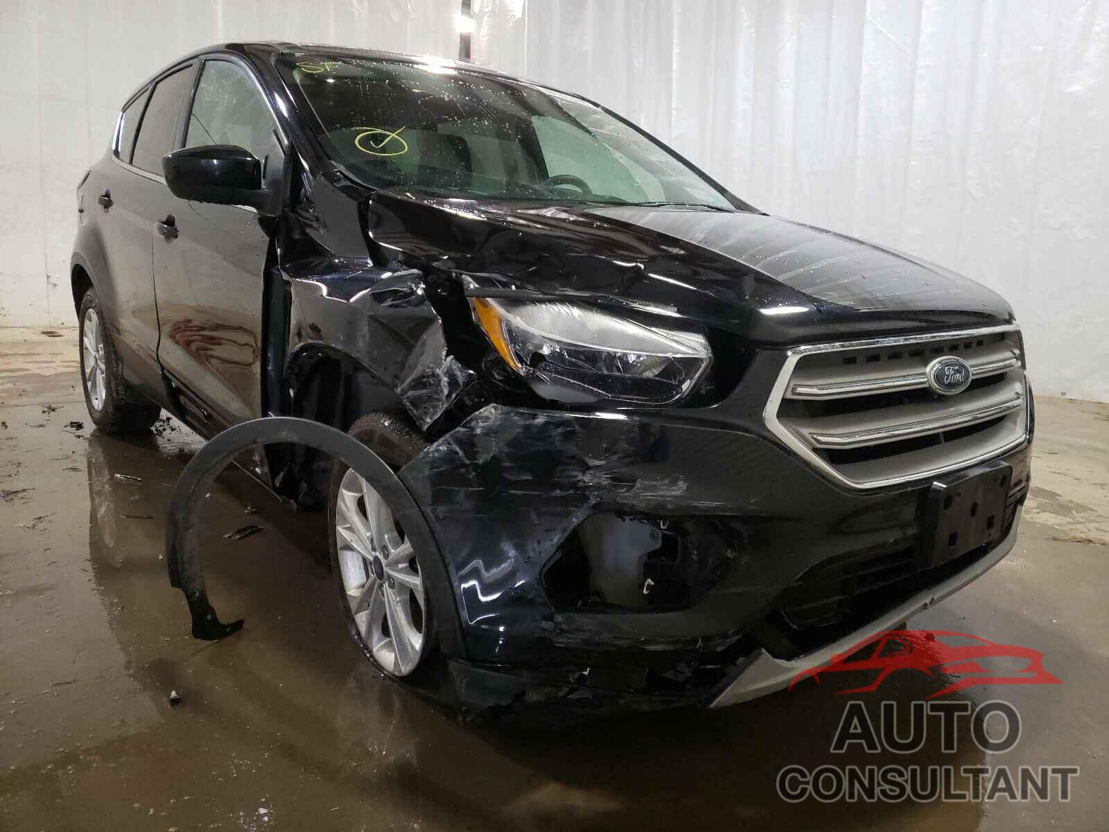 FORD ESCAPE 2017 - 1FMCU9GD1HUB58121
