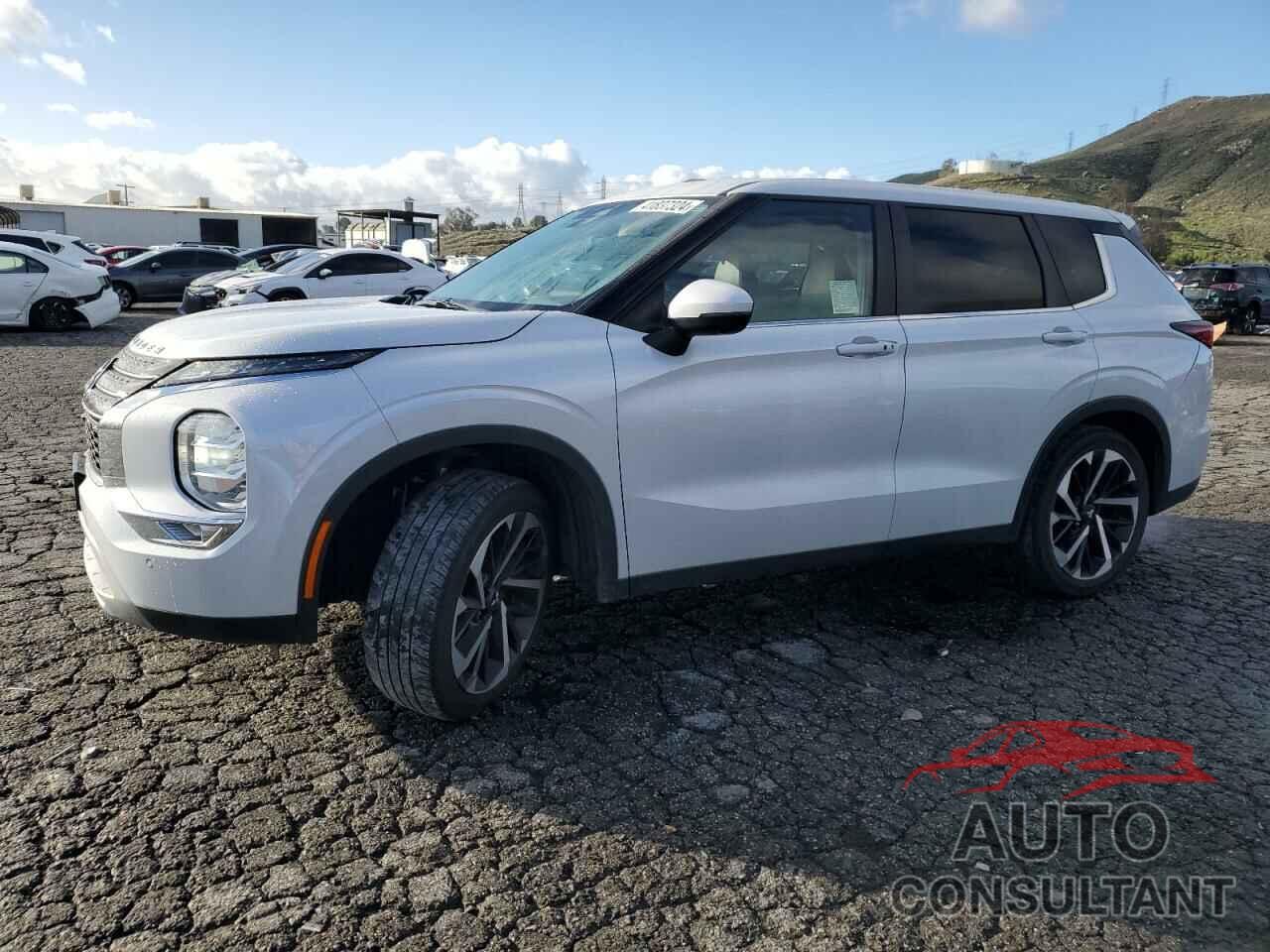 MITSUBISHI OUTLANDER 2022 - JA4J3UA89NZ050688