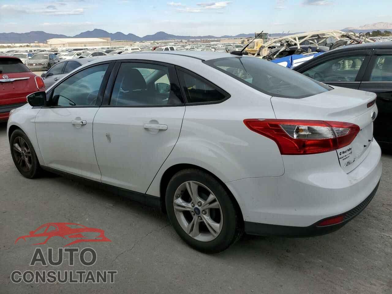 FORD FOCUS 2014 - 1FADP3F28EL228833