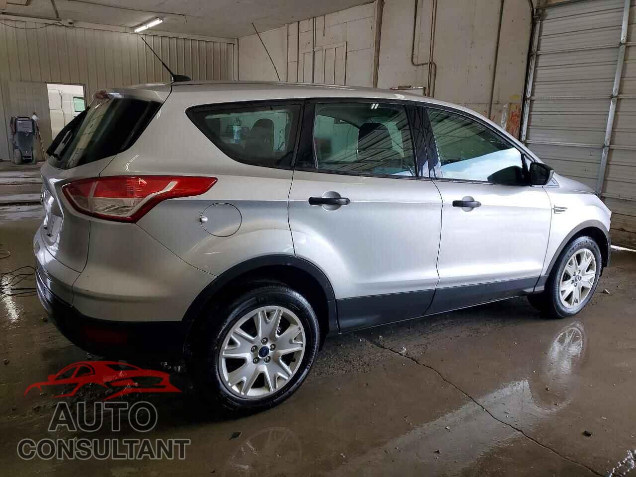 FORD ESCAPE 2016 - 1FMCU0F77GUC39095