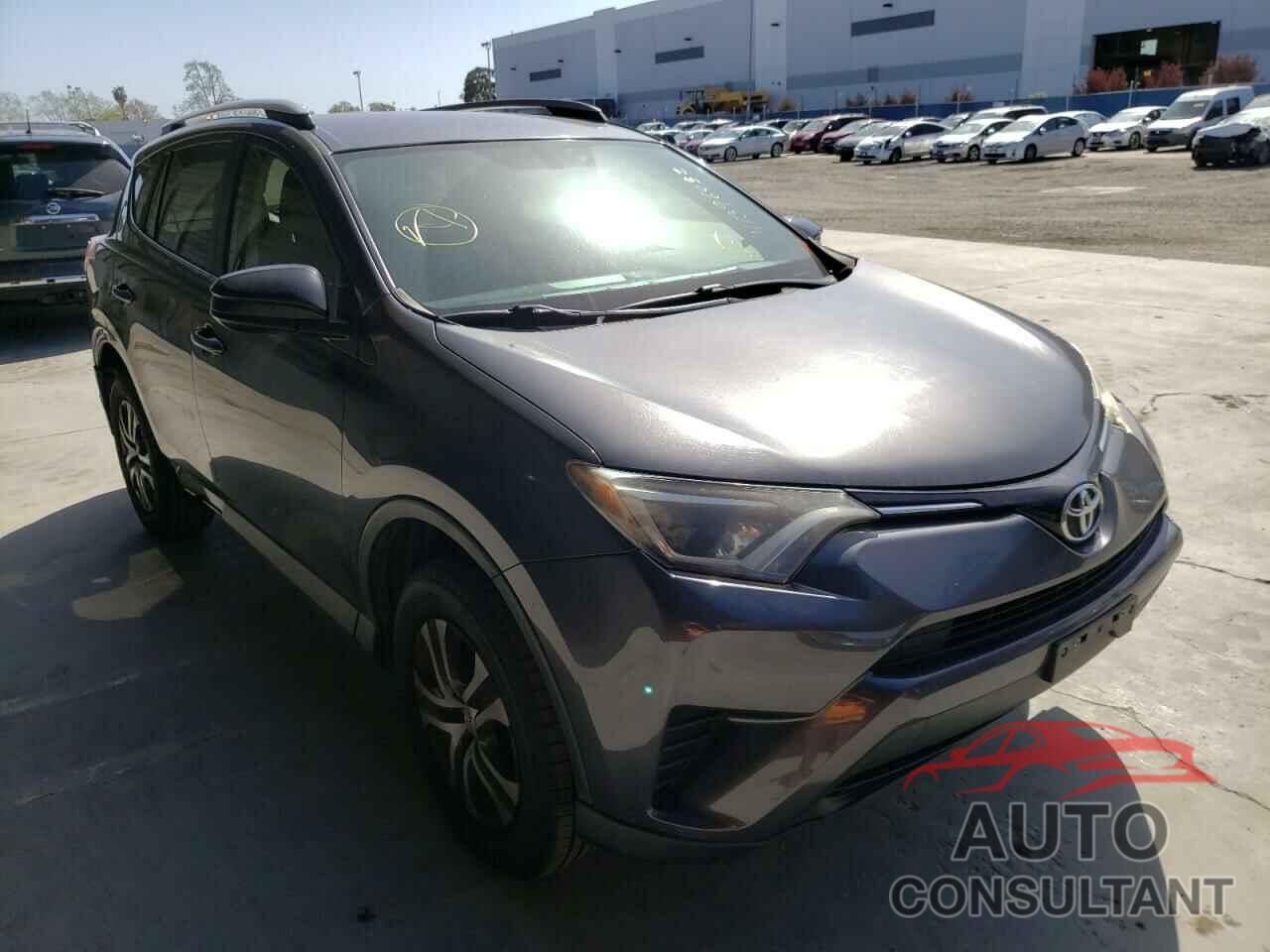 TOYOTA RAV4 2016 - JTMZFREV1GJ068374