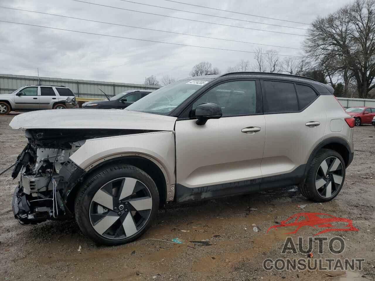 VOLVO XC40 2023 - YV4ED3UM3P2966329