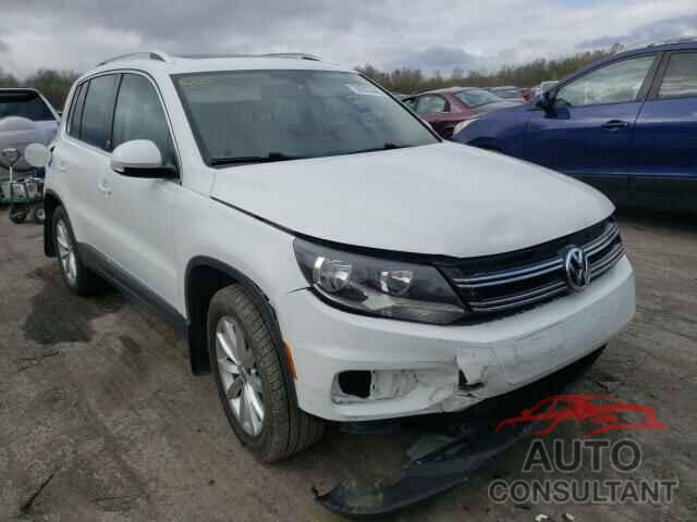 VOLKSWAGEN TIGUAN 2017 - WVGRV7AX4HK003251