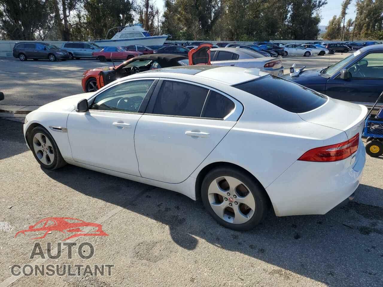 JAGUAR XE 2018 - SAJAR4FX0JCP40395