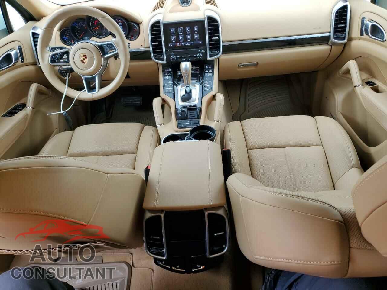 PORSCHE CAYENNE 2017 - WP1AA2A2XHKA84274