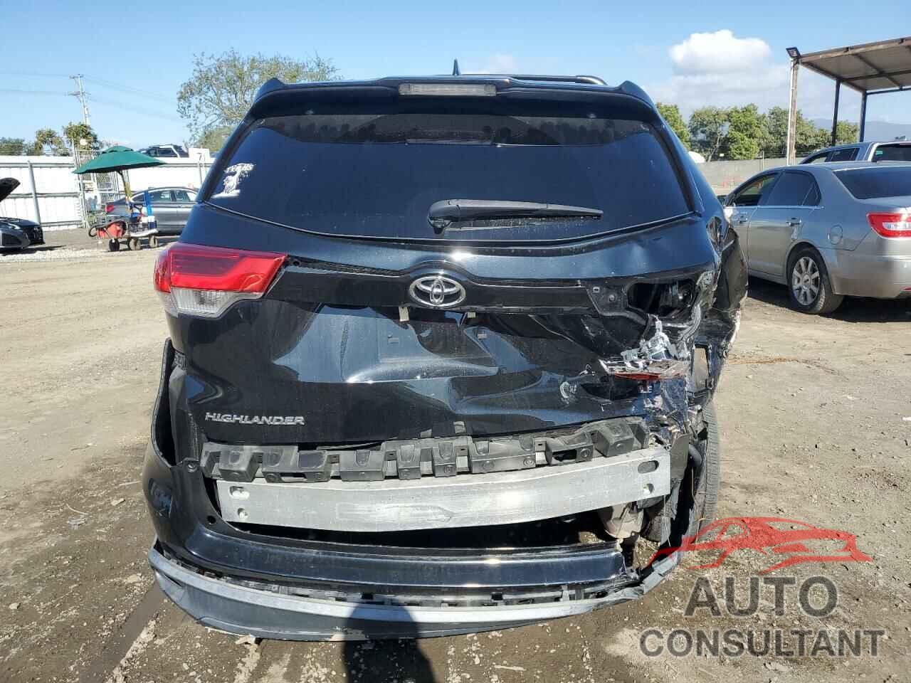 TOYOTA HIGHLANDER 2019 - 5TDZZRFH2KS318099