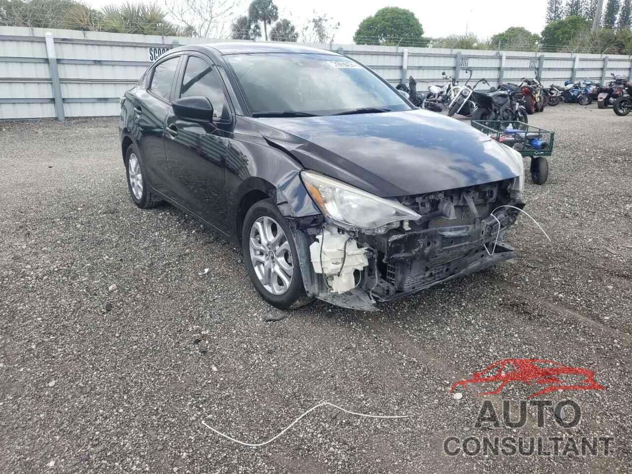 TOYOTA YARIS 2018 - 3MYDLBYV5JY322937