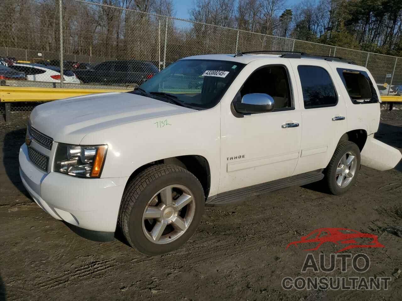 CHEVROLET TAHOE 2013 - 1GNSKAE04DR359670