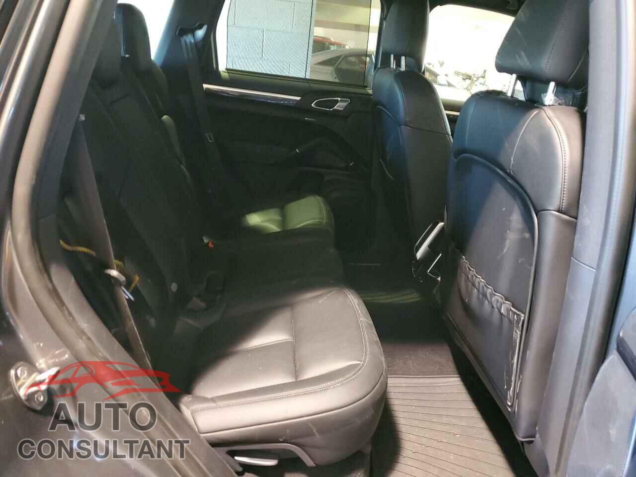 PORSCHE CAYENNE 2017 - WP1AB2A21HLA53258