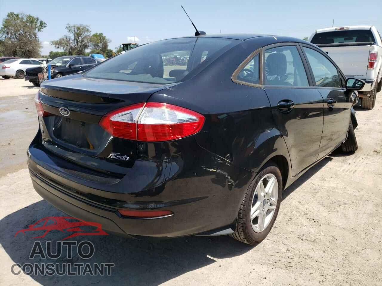 FORD FIESTA 2017 - 3FADP4BJ3HM171107