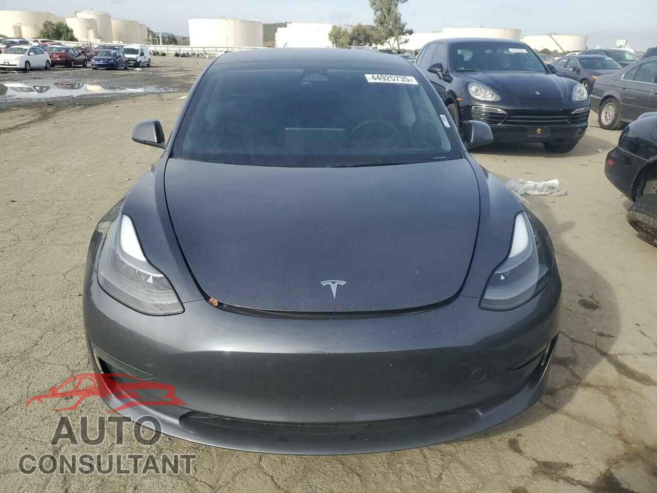 TESLA MODEL 3 2023 - 5YJ3E1EA5PF679135