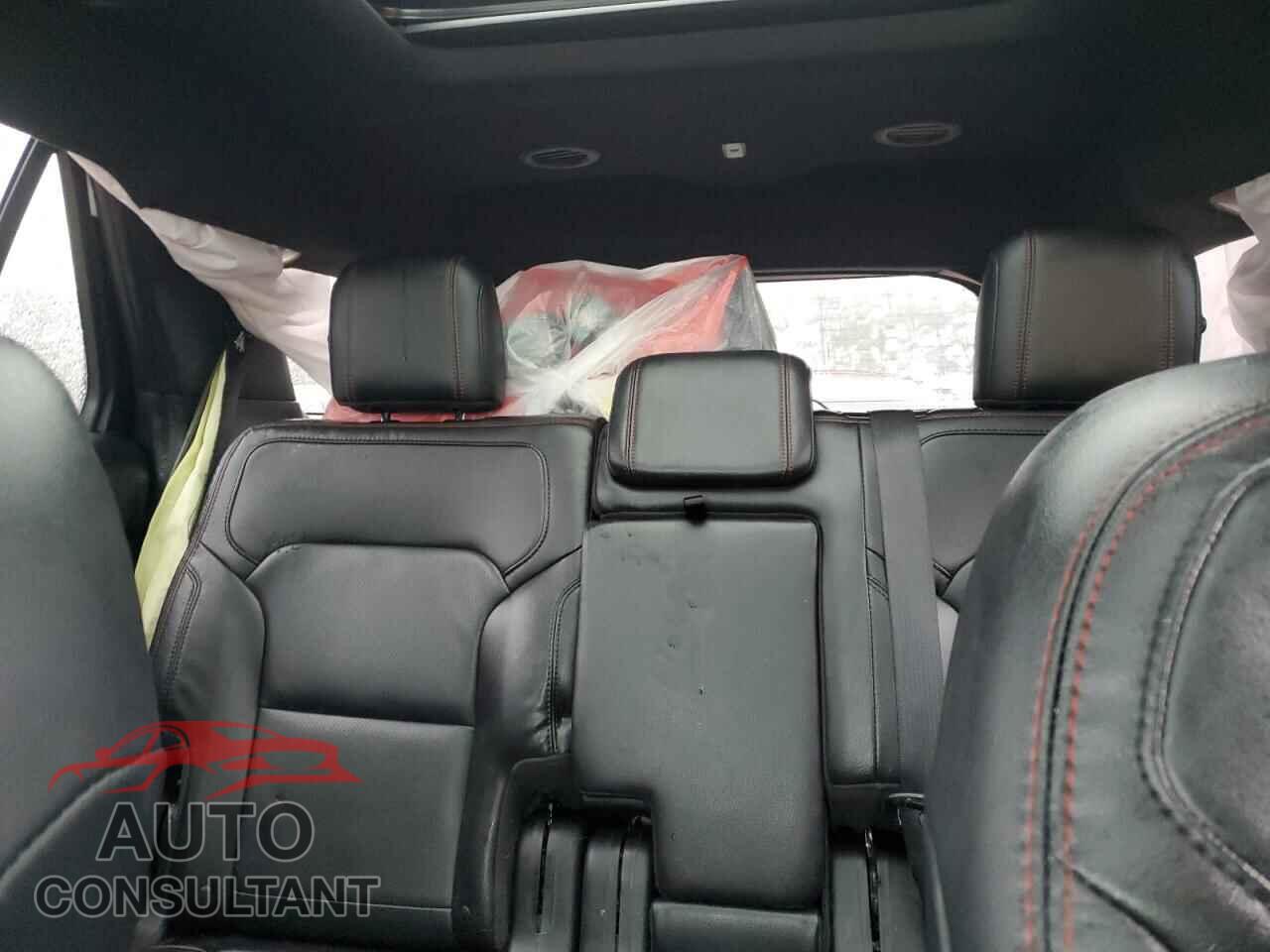 FORD EXPLORER 2018 - 1FM5K8GT4JGB38157