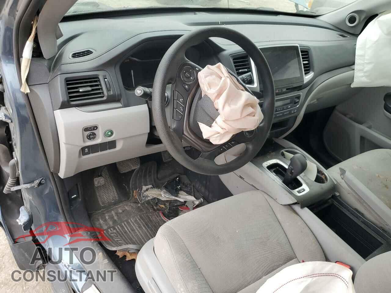 HONDA PILOT 2017 - 5FNYF6H35HB093985