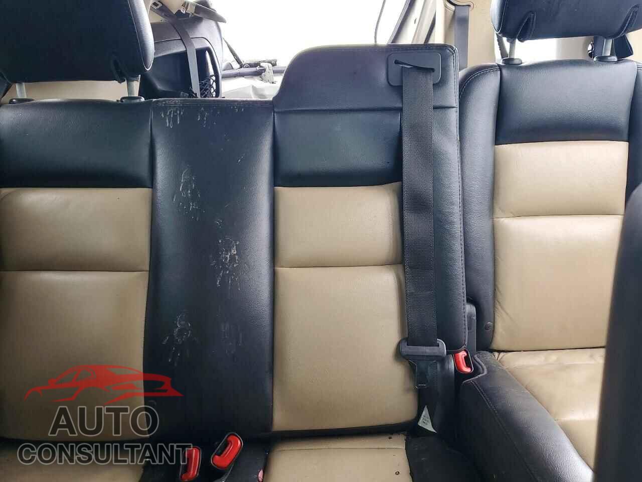 FORD EXPLORER 2010 - 1FMEU6EE7AUB13287