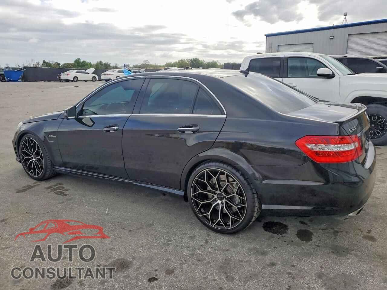 MERCEDES-BENZ E-CLASS 2010 - WDDHF7HB5AA134424