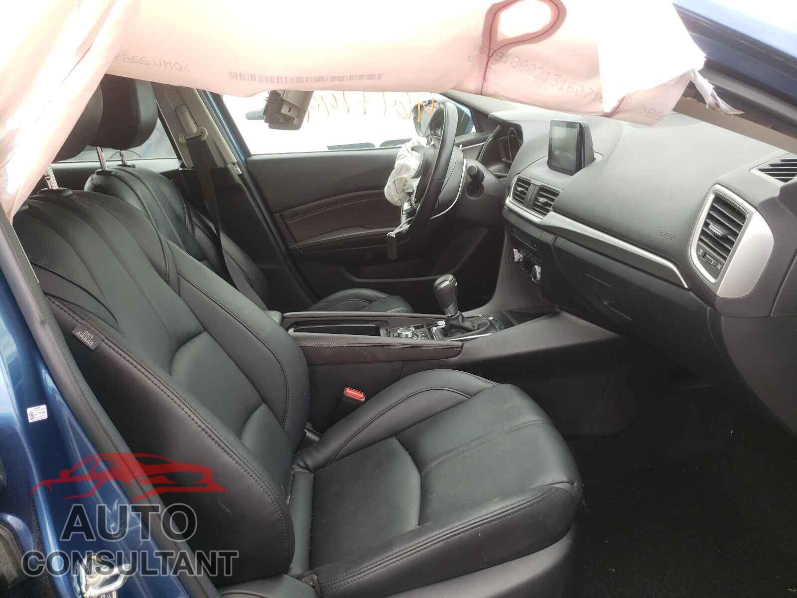 MAZDA 3 2017 - 3MZBN1L75HM120164