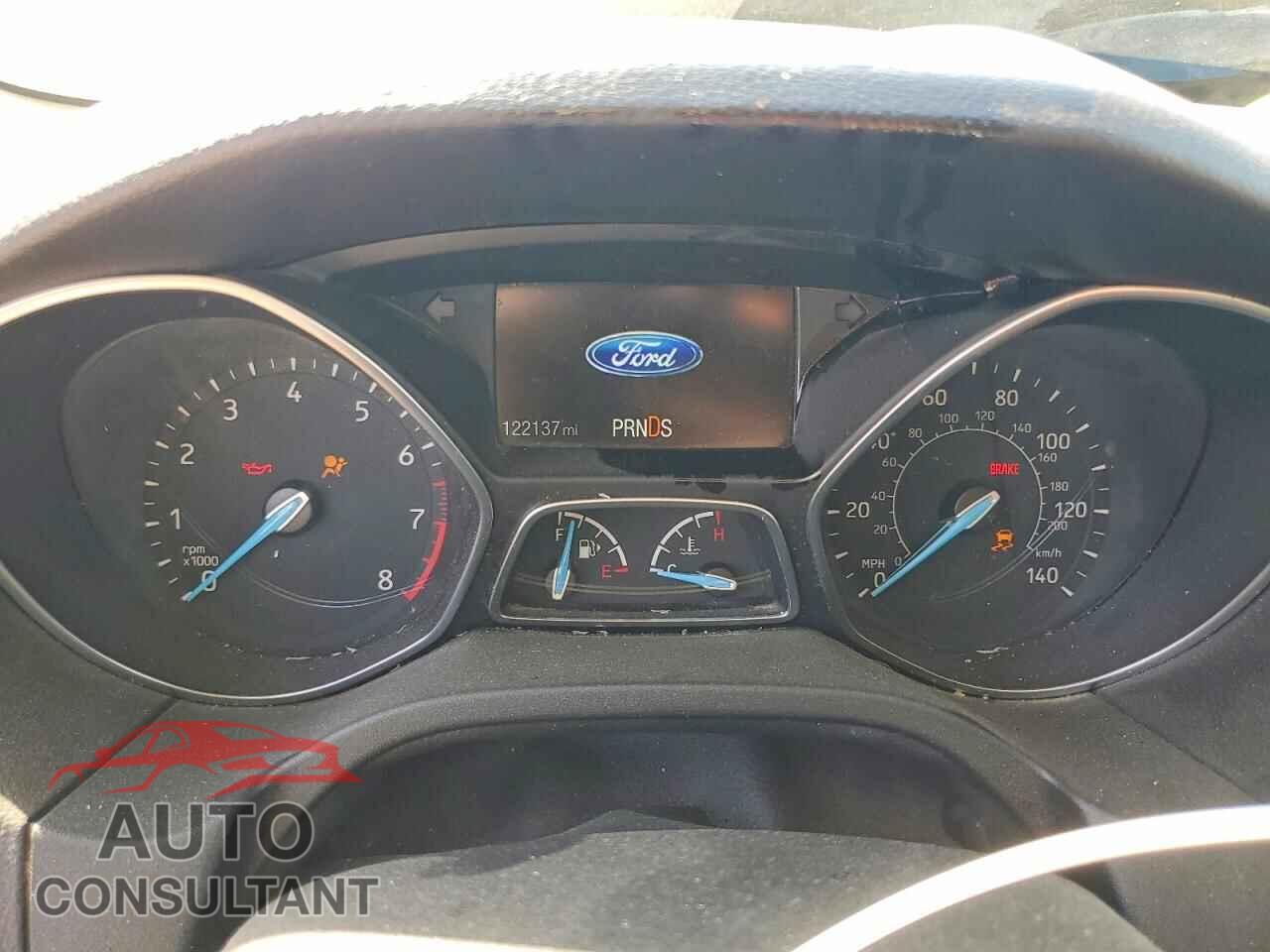 FORD FOCUS 2015 - 1FADP3F29FL324519