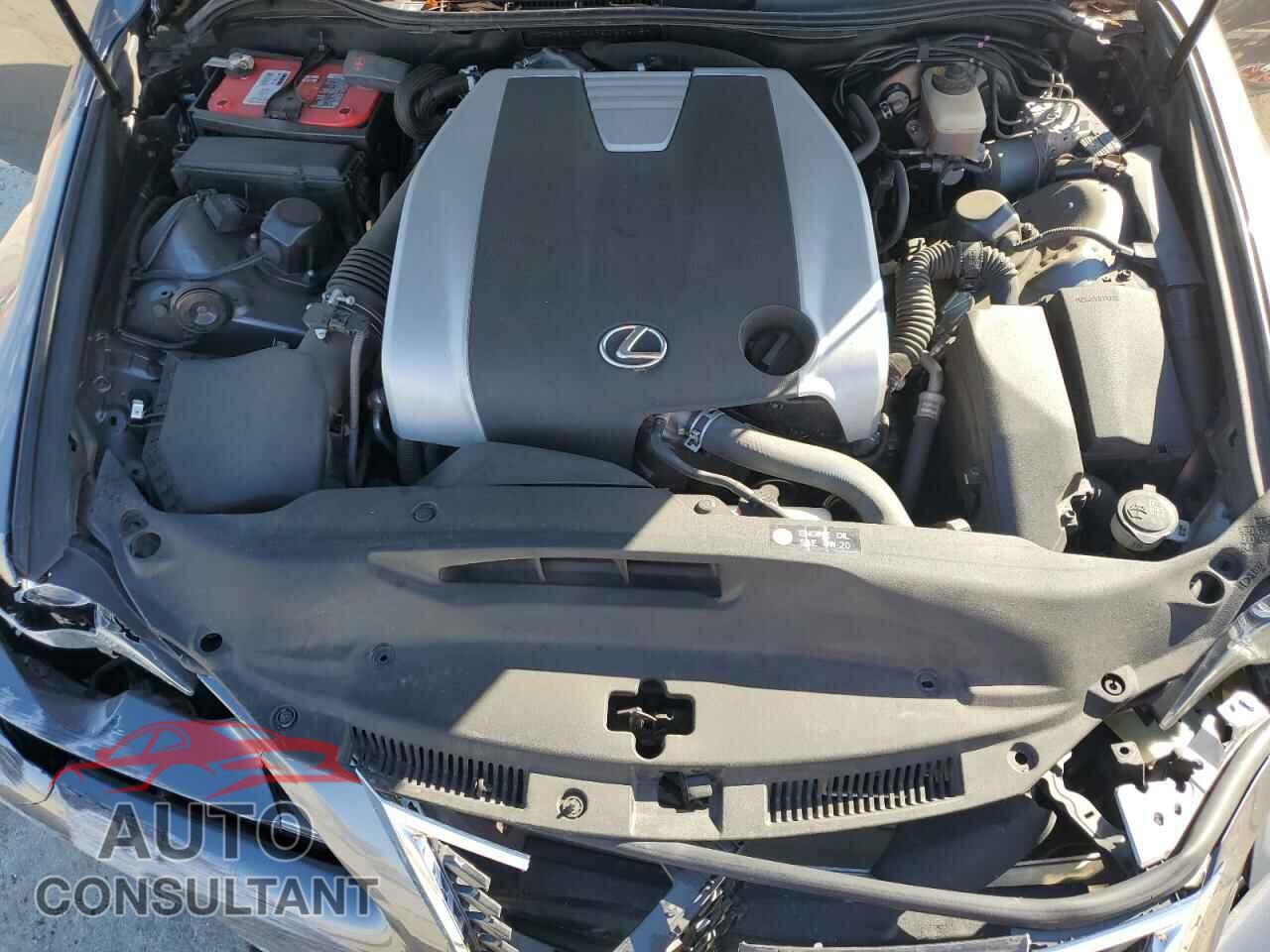 LEXUS IS 2015 - JTHBE1D24F5020645