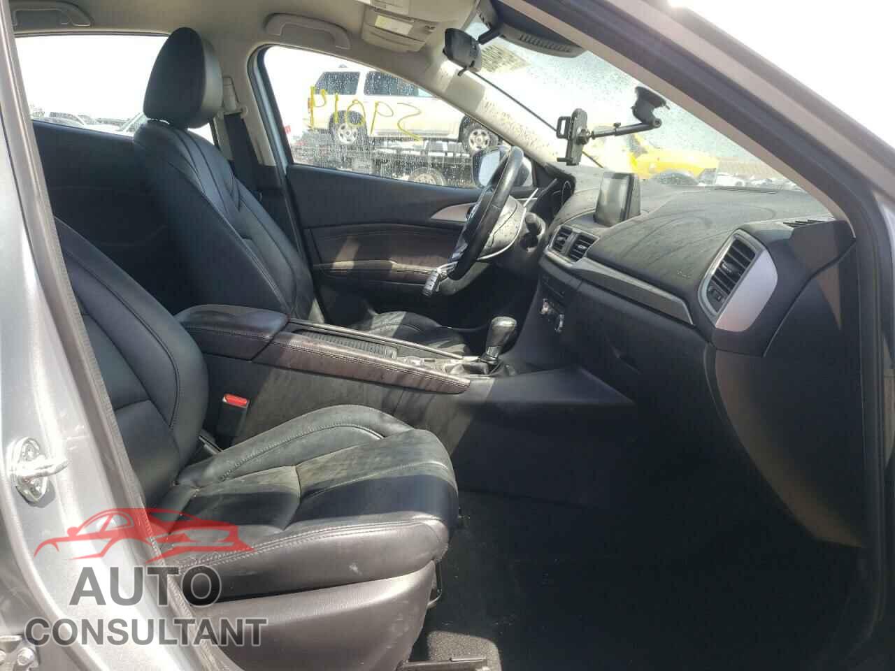 MAZDA 3 2017 - JM1BN1V76H1102947