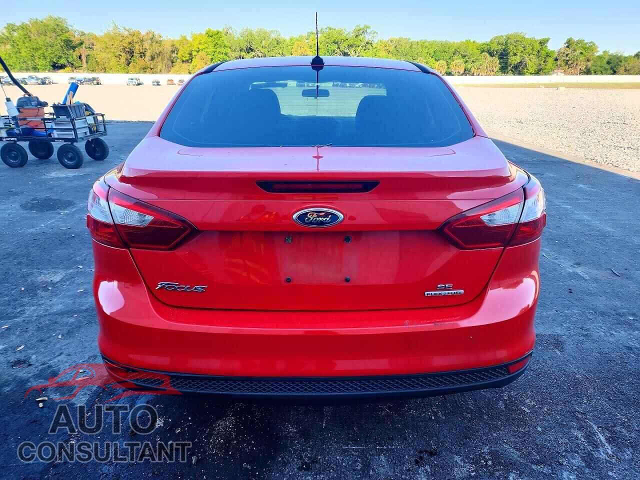 FORD FOCUS 2014 - 1FADP3F28EL233711