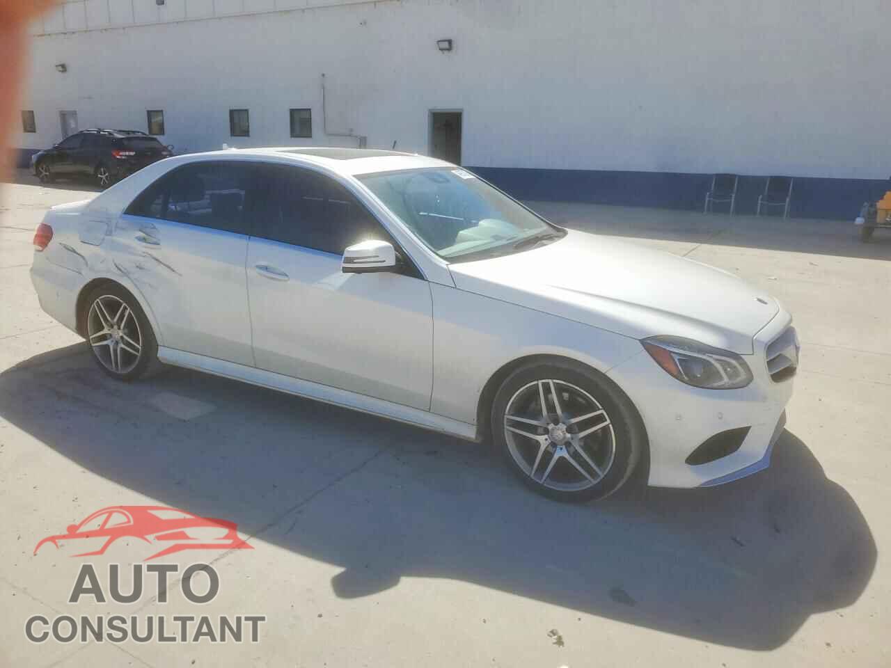MERCEDES-BENZ E-CLASS 2015 - WDDHF5KB9FB124221
