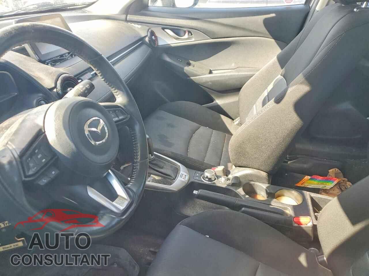 MAZDA CX-3 2018 - JM1DKFC76J0301235