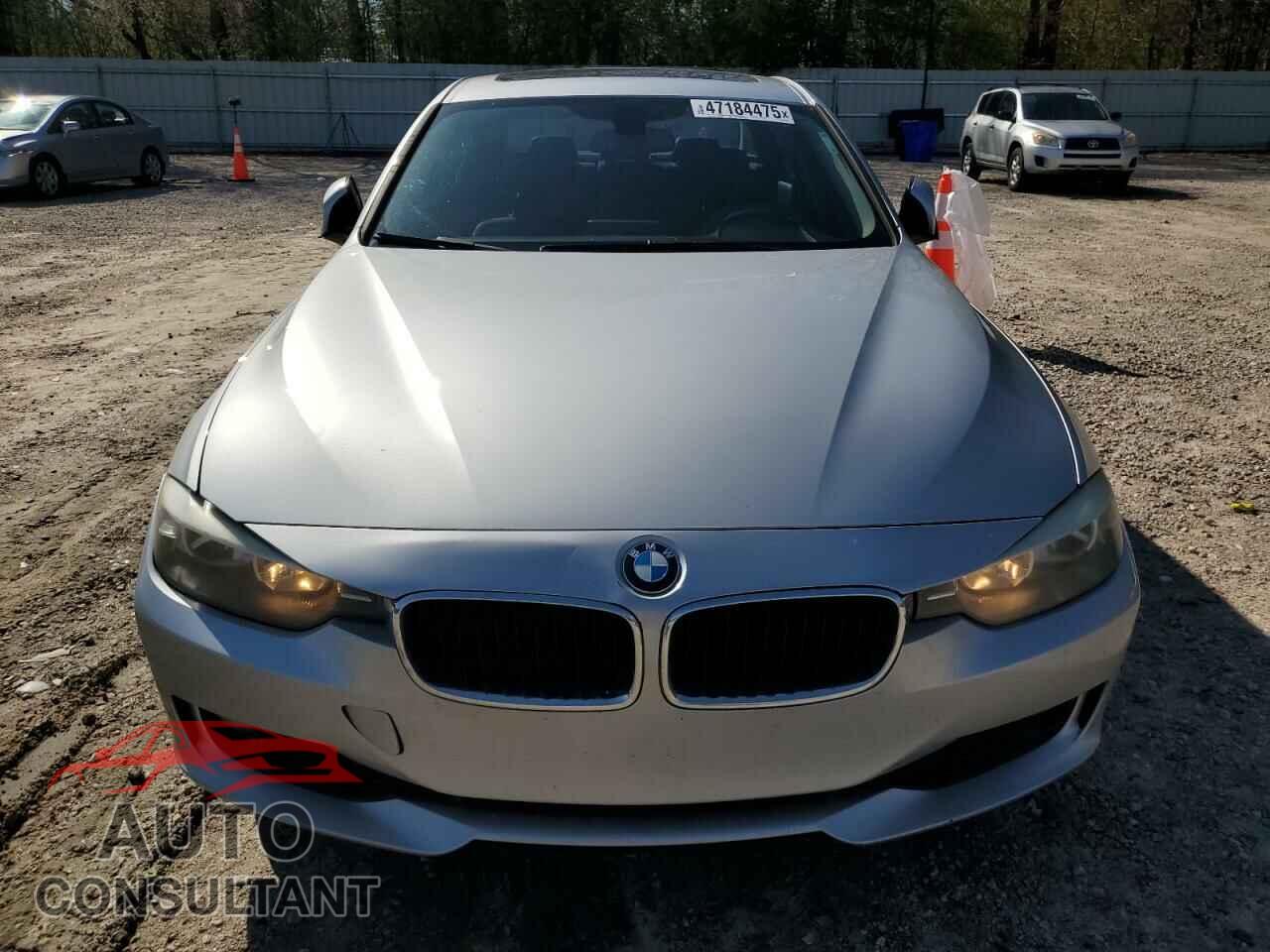 BMW 3 SERIES 2013 - WBA3A5G53DNP25672