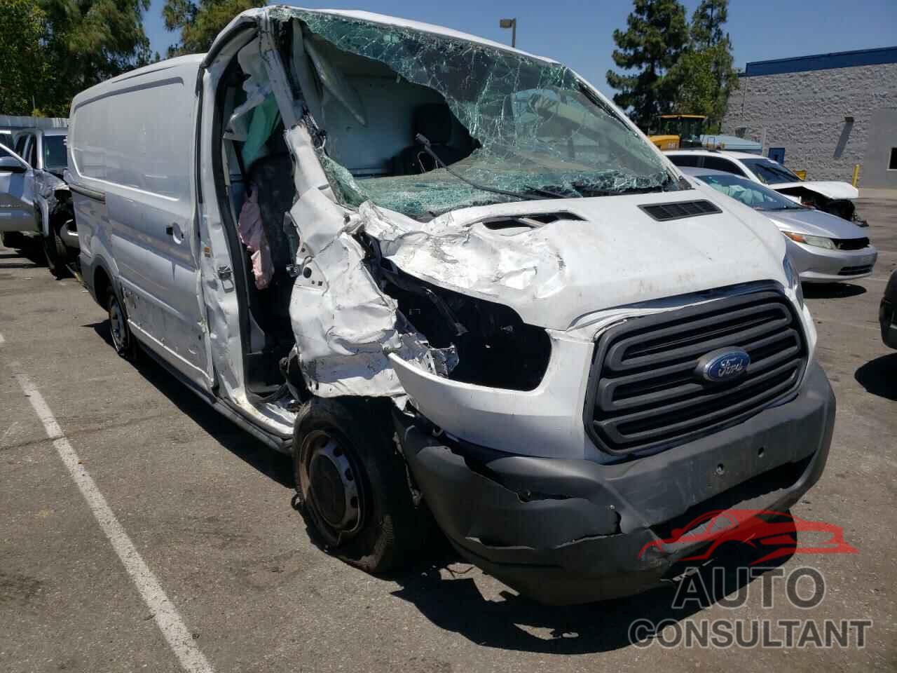 FORD TRANSIT CO 2017 - 1FTYE1YM5HKA60258