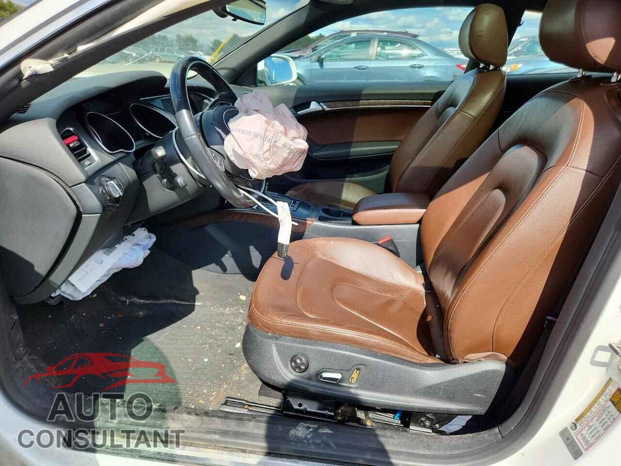 AUDI A5 2014 - WAUCFAFR0EA047213