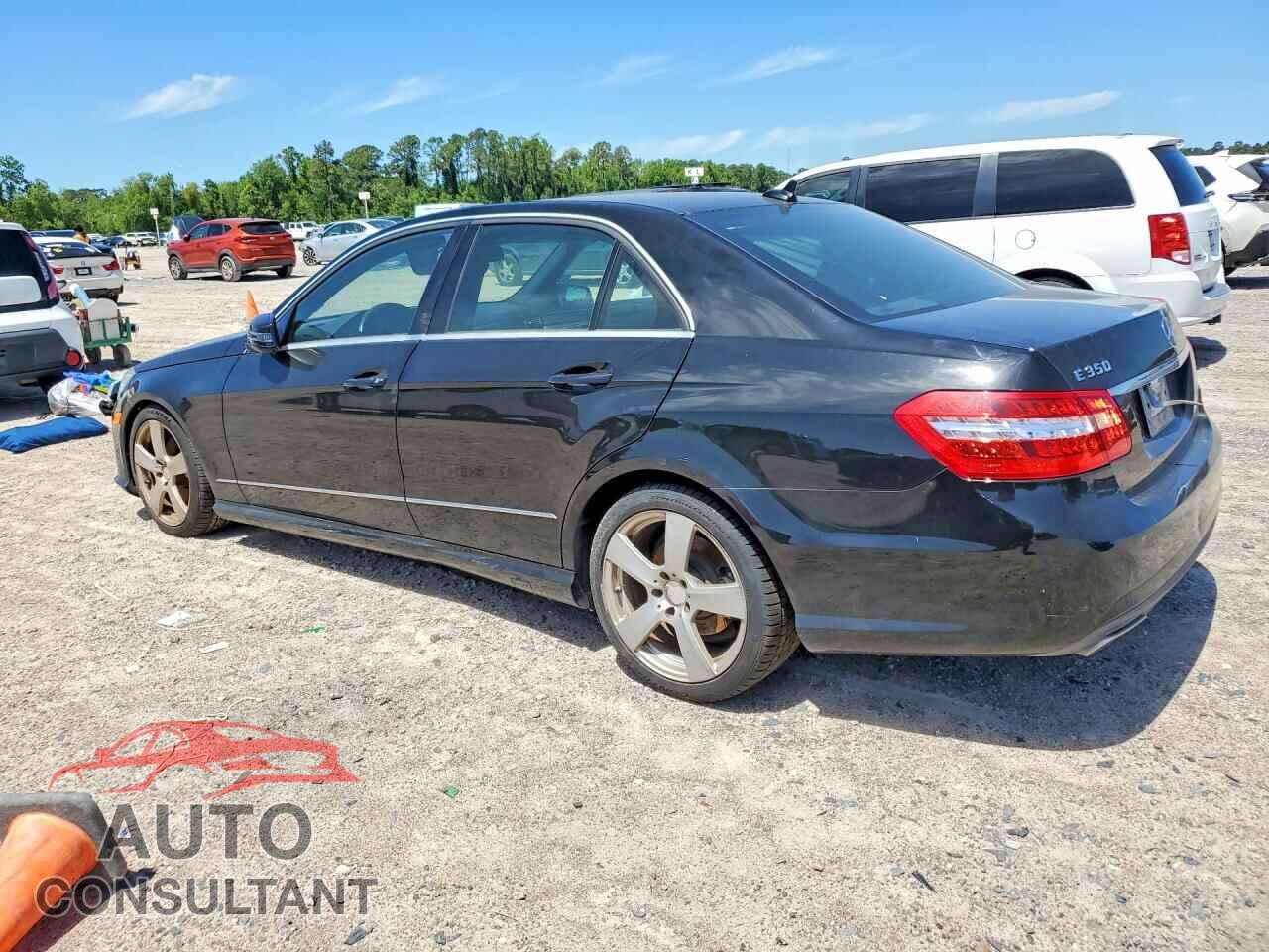 MERCEDES-BENZ E-CLASS 2011 - WDDHF5GB2BA280643