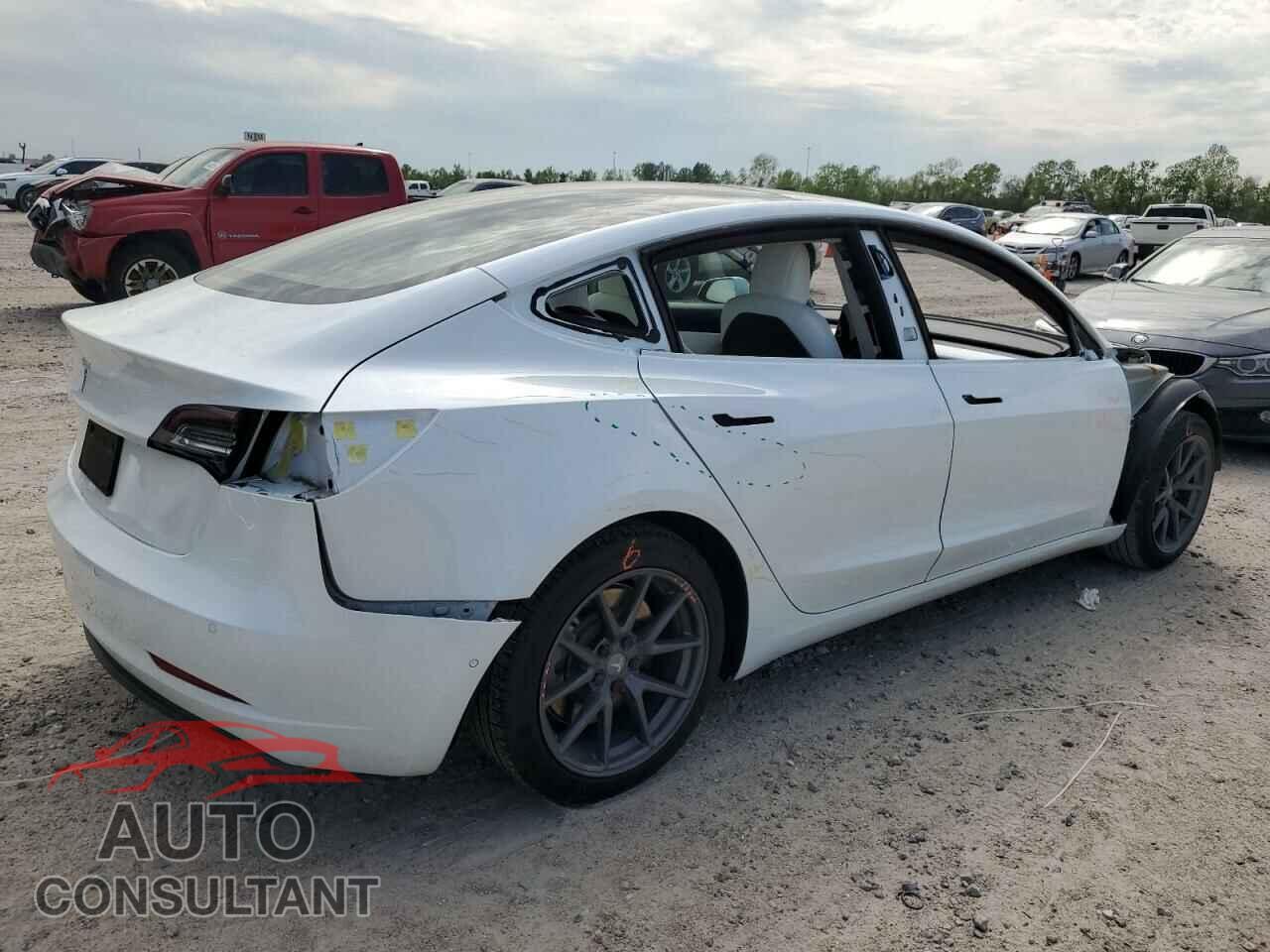 TESLA MODEL 3 2021 - 5YJ3E1EA0MF853642