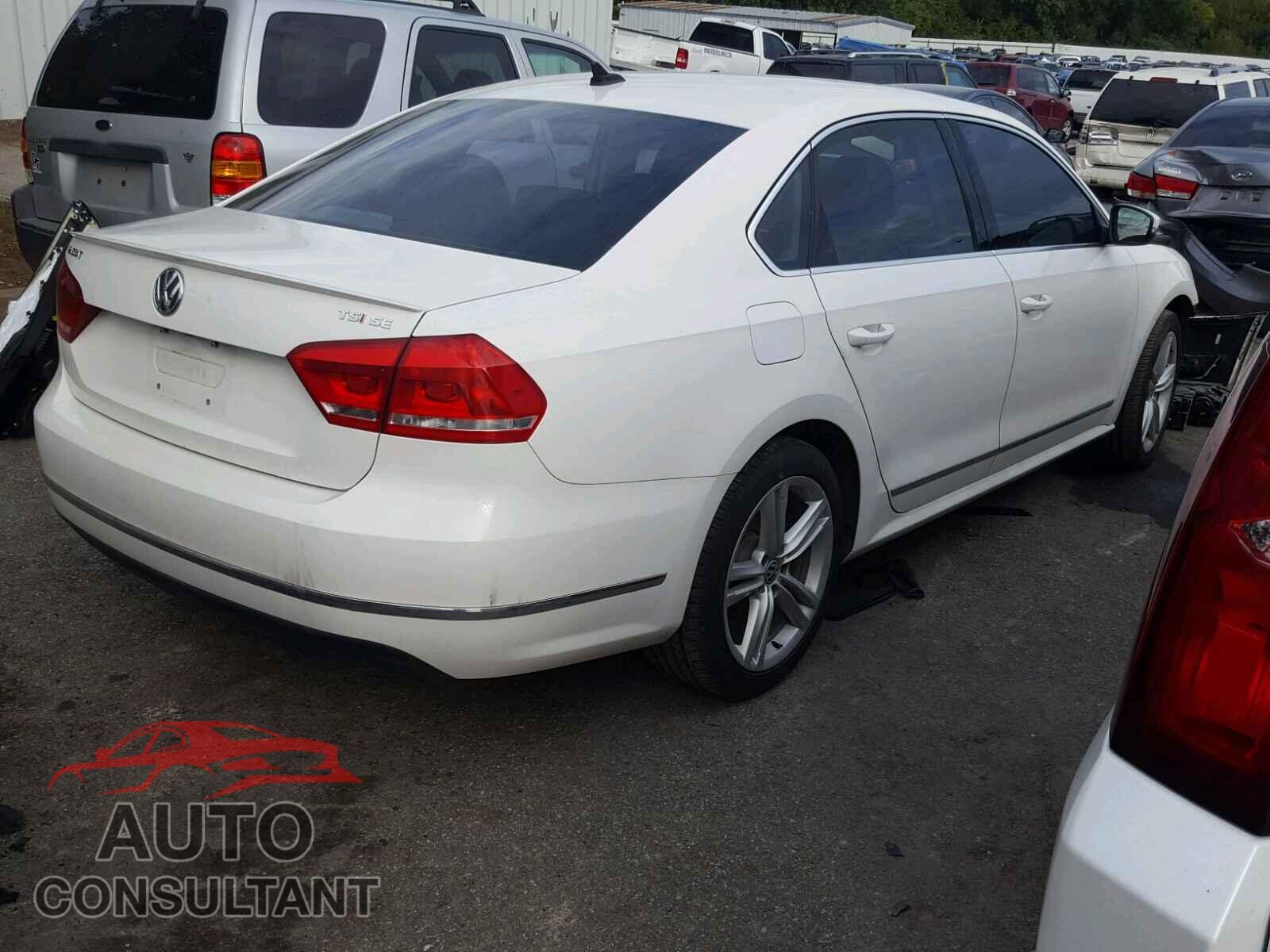 VOLKSWAGEN PASSAT 2015 - 1VWBS7A32FC041710