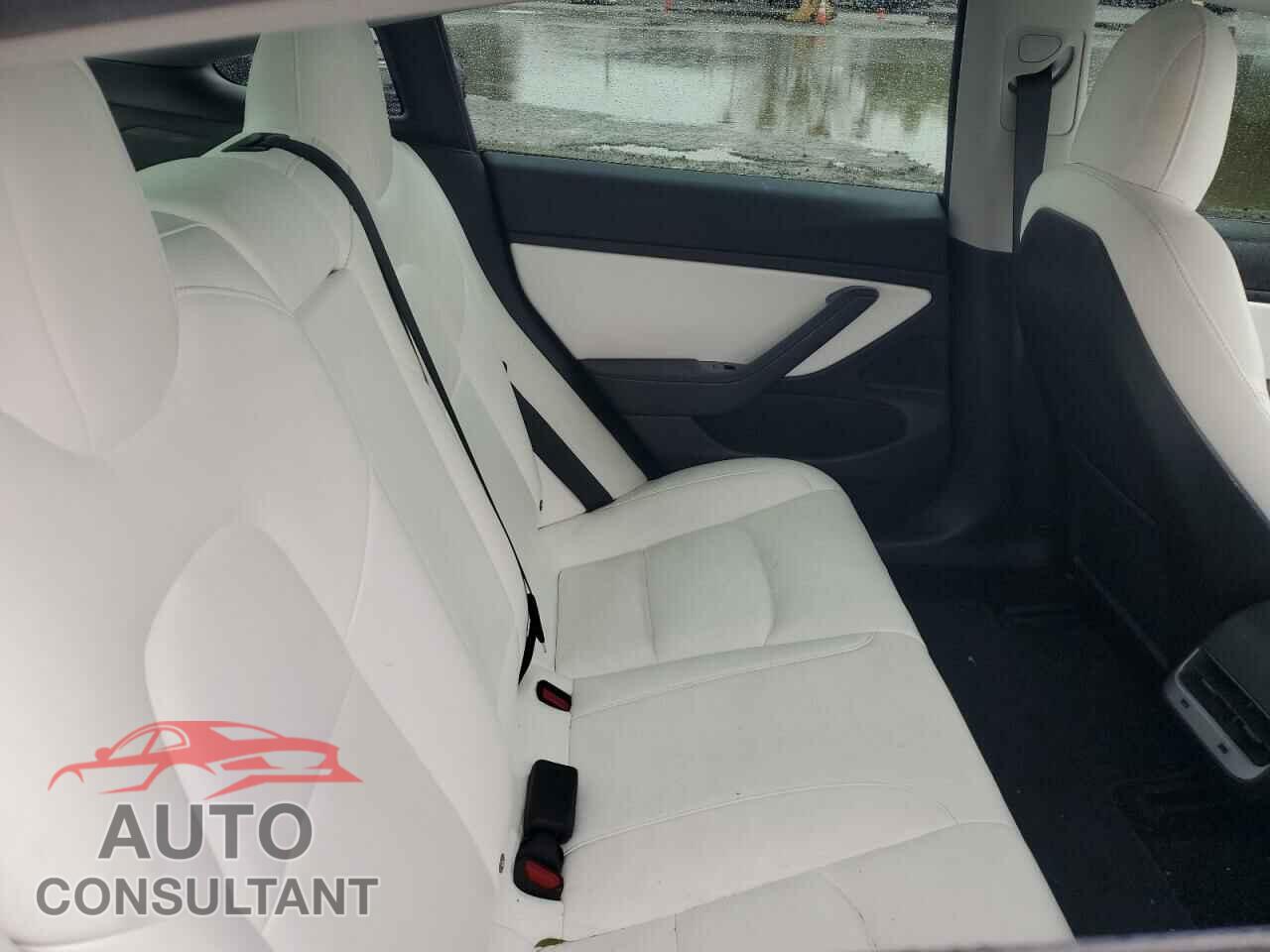 TESLA MODEL 3 2018 - 5YJ3E1EA0JF168505