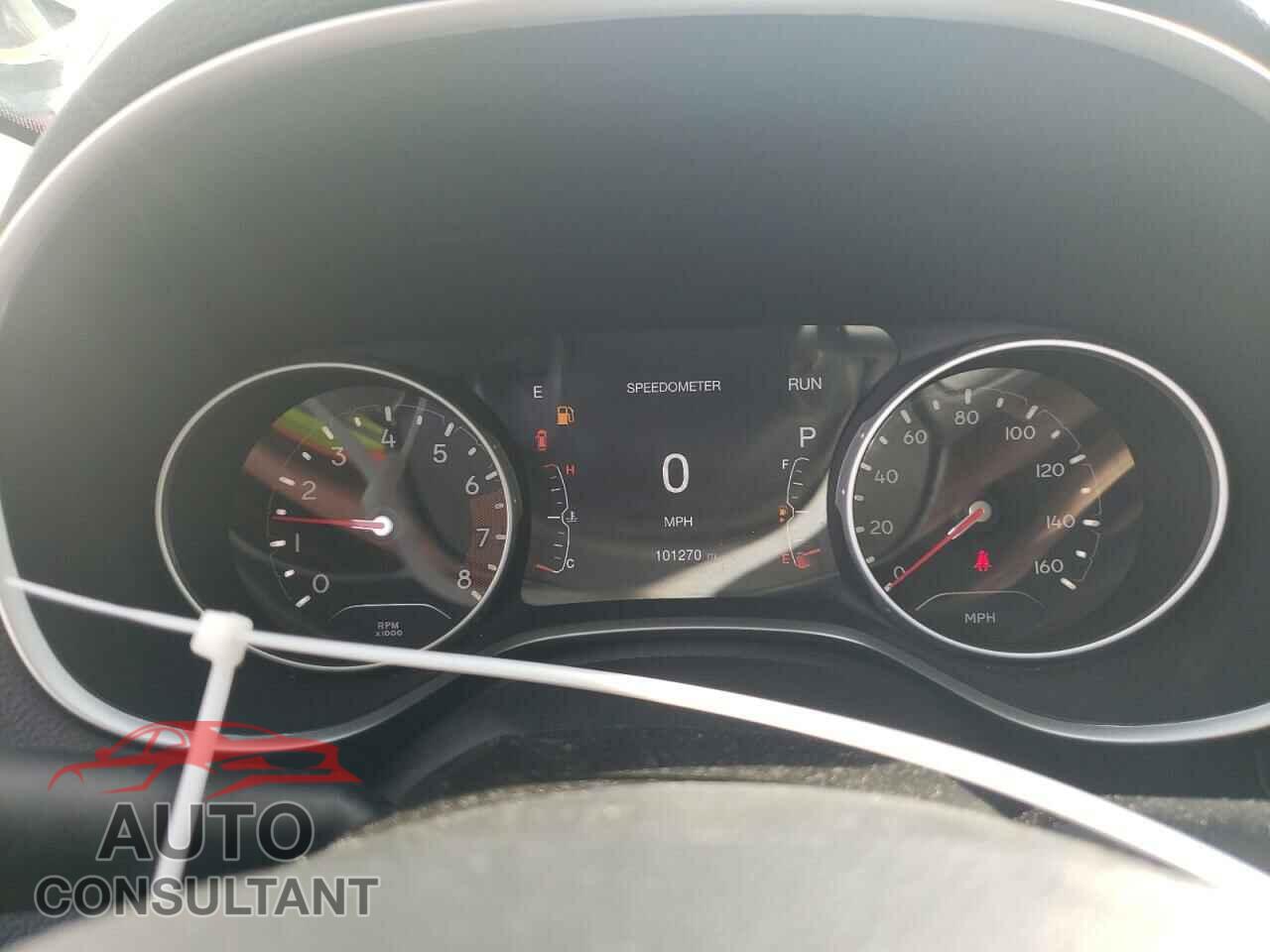 JEEP COMPASS 2018 - 3C4NJCBB7JT502480