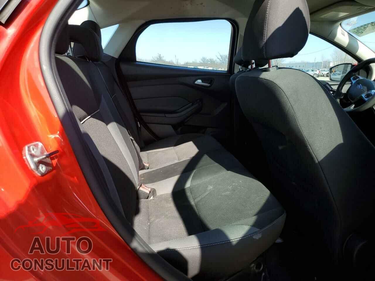 FORD FOCUS 2014 - 1FADP3F29EL334269