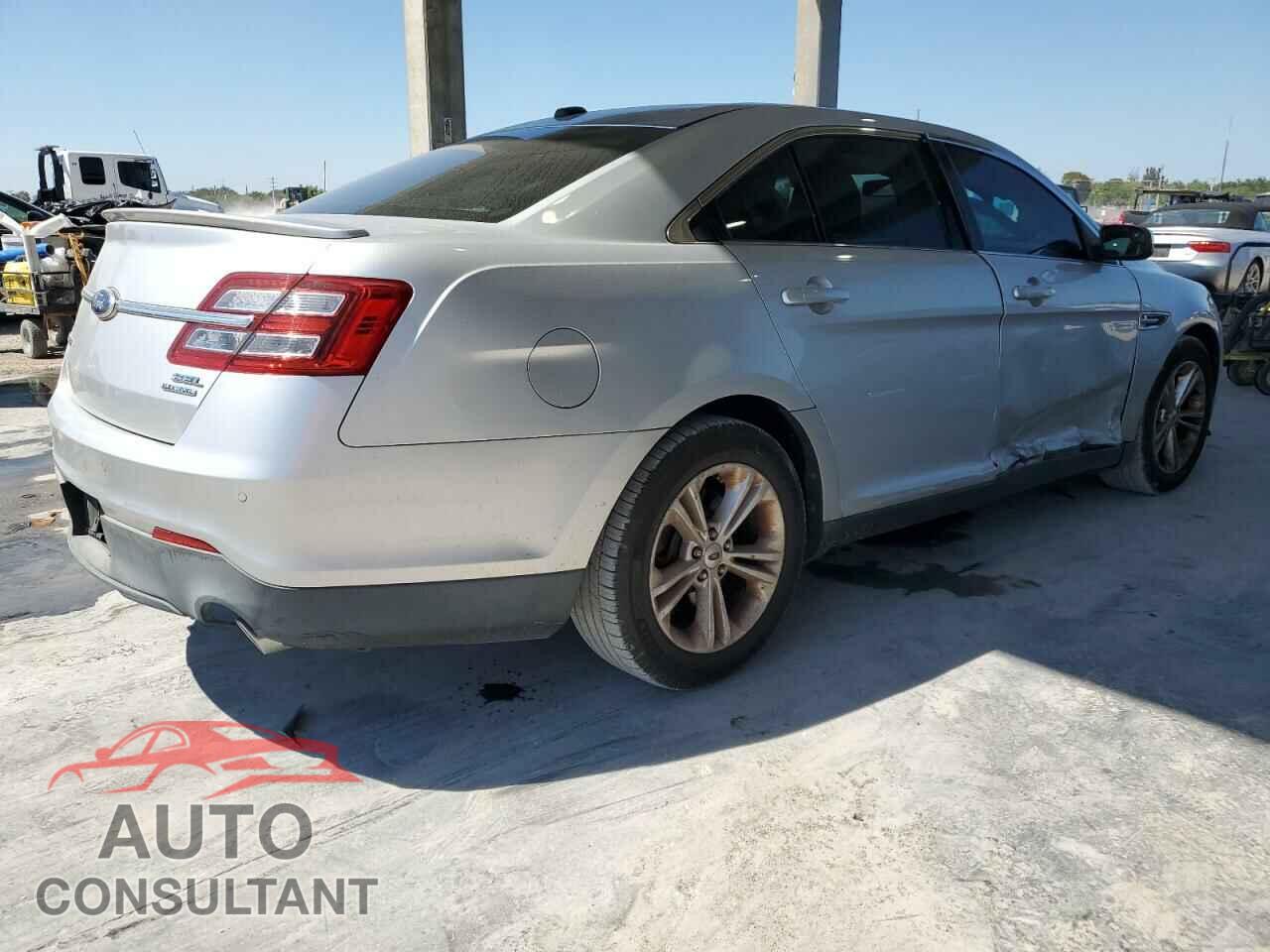 FORD TAURUS 2013 - 1FAHP2E88DG170974