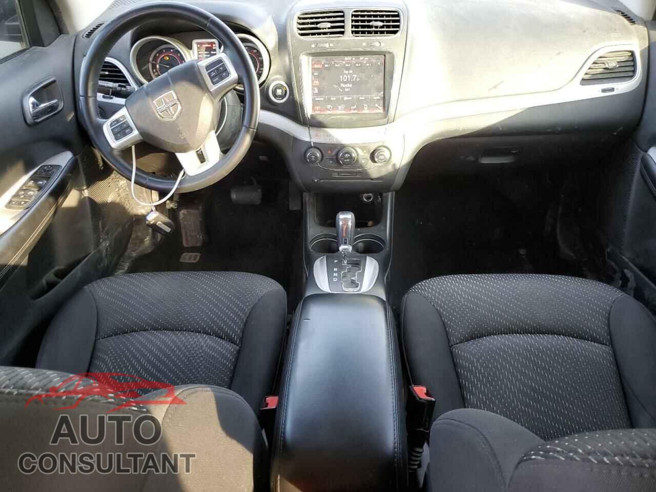 DODGE JOURNEY 2015 - 3C4PDCBG9FT530672