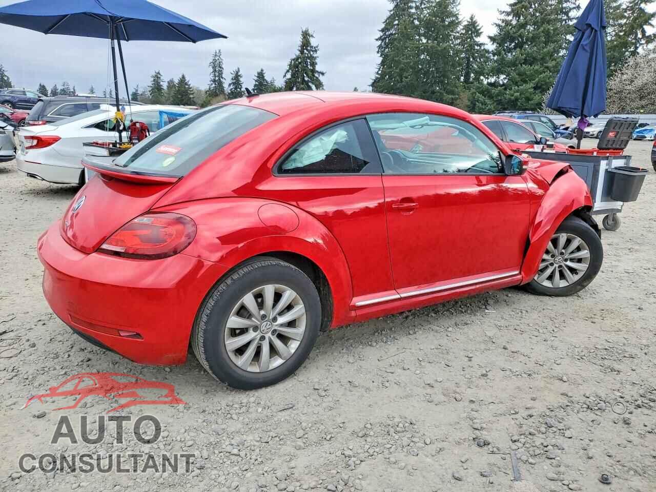 VOLKSWAGEN BEETLE 2019 - 3VWFD7AT1KM714006
